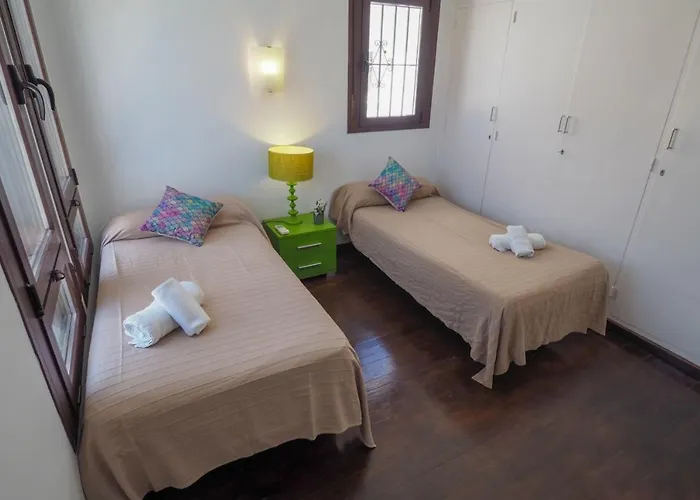 Paradise - Perla Willa Nerja